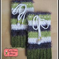 Crochet Legwarmers - Project by Heather Macias