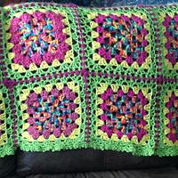Granny squares pt 2 - Project by Johnsdoe