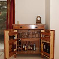 Bar cabinet