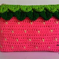 Strawberry purse - Project by Farida Cahyaning Ati