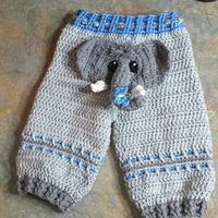 Baby elephant bum