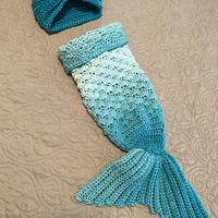 Newborn mermaid tail & turban - Project by Shirley