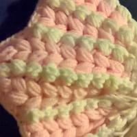 girls crochet hat - Project by mobilecrafts