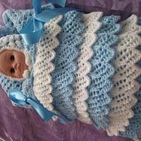 crochet baby nest - Project by mobilecrafts