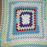 Crochet Blanket for charity - Project by mobilecrafts