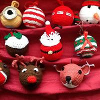 Christmas baubles - Project by CopperBelle