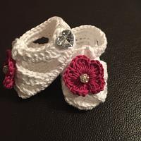 Baby shoes pink