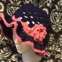 Granny square hat and brim hat with flowers - Project by Mis gemelos