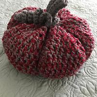 Crocheted OSU pumpkin - Project by Shirley