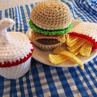 Fast Food Cheeseburger Set - Project by CharleeAnn