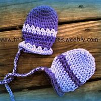 Striped Baby Mitts - Project by tkulling