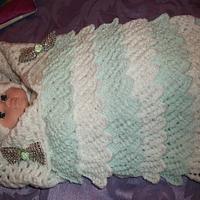 Knitted Frills and Crochet Nest - Project by mobilecrafts