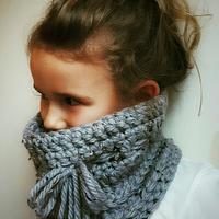 Shore Side Cowl - Project by The Linen Leaf