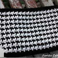 Black and white pouch - Project by Farida Cahyaning Ati