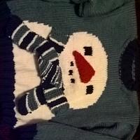 snowman ⛄ jumper  - Project by mobilecrafts