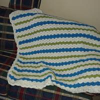 Shell stitch baby afghan - Project by Nicole