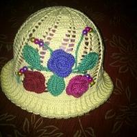 Full of roses hat - Project by Petra