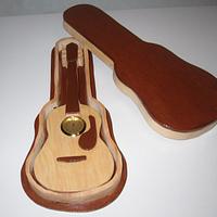Clock Guitar and case - Project by Darlene 
