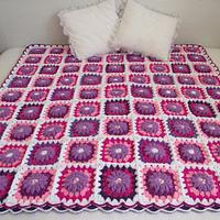Majesty Crochet Blanket- easy and cozy! - Project by Liliacraftparty