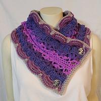 Roxy's Cowl - Project by Donelda's Creations