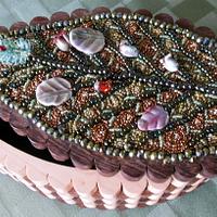 Beaded Leaf-Shaped Jewelry Box - Project by BvilleScroller