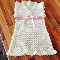 Vintage crocheted dress for a 2yr old.  - Project by Crocrazy