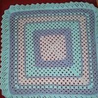 Granny Square with edging - Project by mobilecrafts