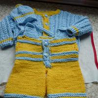 yellow and blue overalls with sweater - Project by Halszka