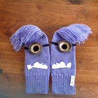 Despicable me 2 crazy minion mittens :)
