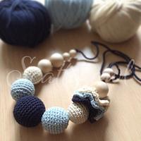 Crochet nursing necklace  - Project by The Merino Mermaid
