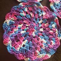 Summer placemats and coasters - Project by Down Home Crochet