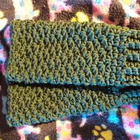 Green fingerless gloves - Project by Kristi