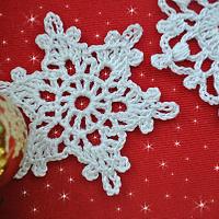 5 Free Crochet Snowflake Patterns