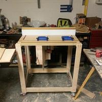 Router Table and Lift. - Project by BentWoodStudios