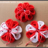  Crochet flower broochs(Martenitsa)