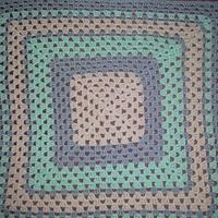 crochet blanket - Project by mobilecrafts