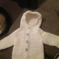 wee hoodie baby cardigan - Project by maggie craig