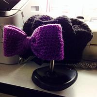 Slouchy hat with big bow for preschooler.  :) - Project by Katrn