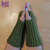 Cabled Mitts