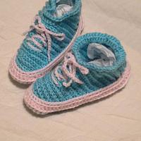 Crocheted Sneaker Slippers - Project by CharlenesCreations 