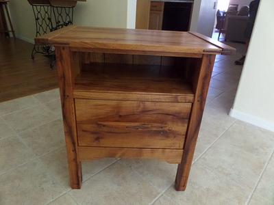Mesquite Nightstand w/ G&G details - Project by TucsonTim
