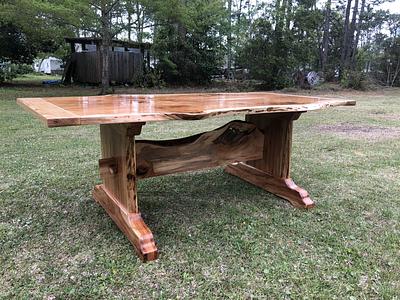 Live Edge Dining Table - Project by Augie