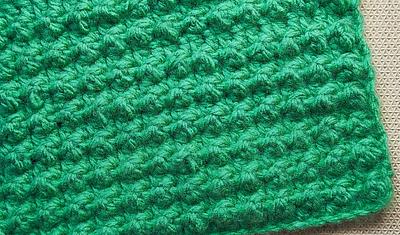 Simple Two Row Repeat Crochet Blanket Pattern - Project by rajiscrafthobby