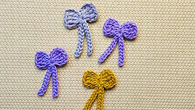 Super Easy Crochet Bow Tie - Project by rajiscrafthobby