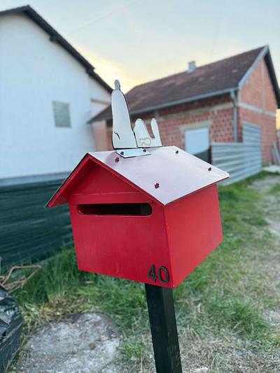 SNOOPY NEWSPAPERS BOX-HOUSE - Project by majuvla