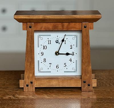 Mantel clock with a twist - Project by awsum55