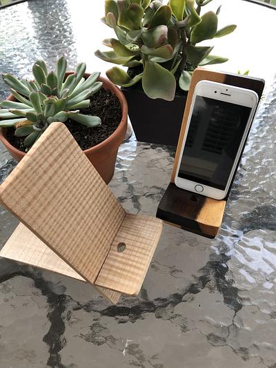 Cell Phone Caddy - Project by DoubleC