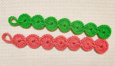 Easy Crochet Bookmark With Cute Circles - Project by rajiscrafthobby