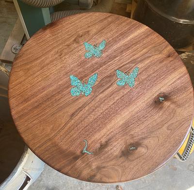 Walnut Lazy Susan with Turqouise Inlay - Project by oldrivers