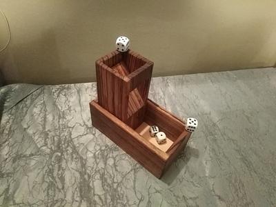 DICE ROLLING BOX/TOWER - Project by majuvla